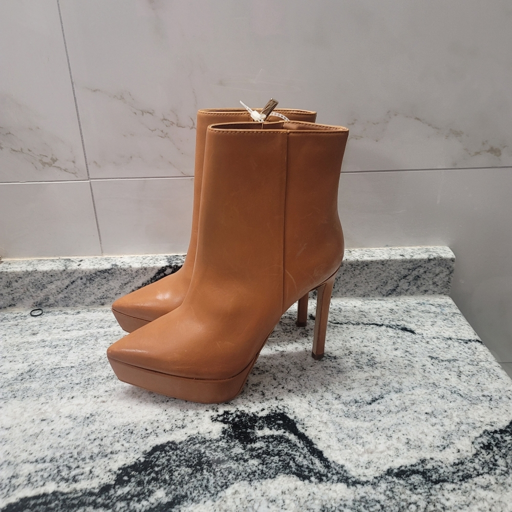 Gianni Bini Connellie Leather Platform stiletto Booties - Picture 3 of 12